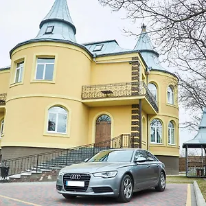 приватна фортеця , Malekhuv Украина